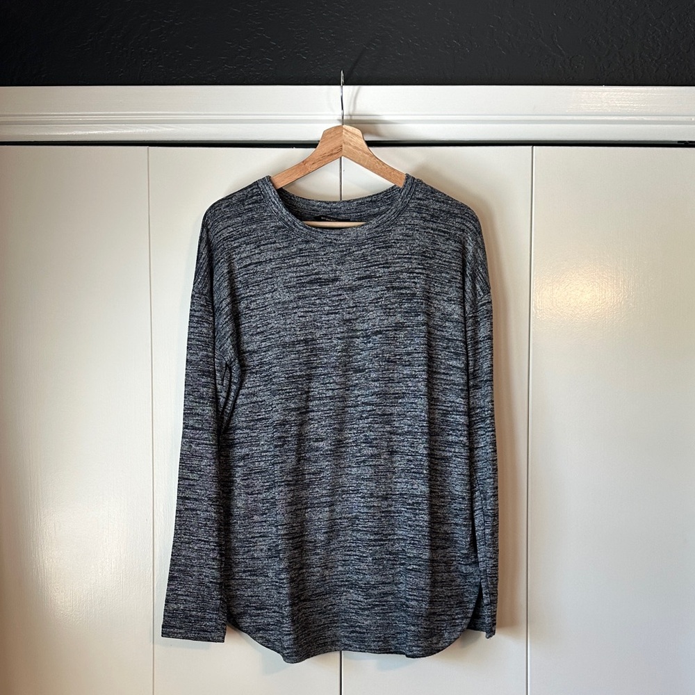 Banana Republic along Sleeve Shirt